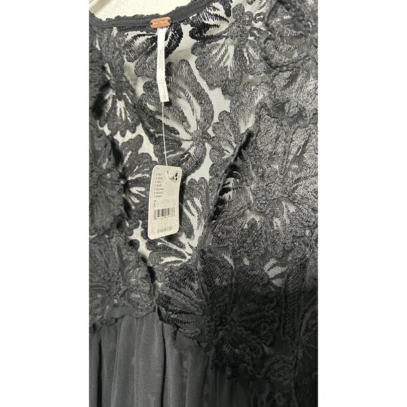 NEW Free People Magdalene Crochet Tunic Lace Top Black Small Boho Femme Goth - Picture 7 of 11